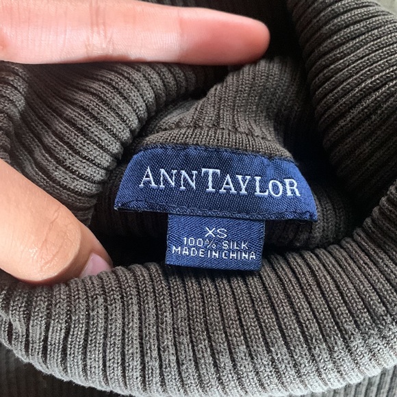 Brown Ann Taylor 100% Silk Turtleneck - Picture 3 of 3